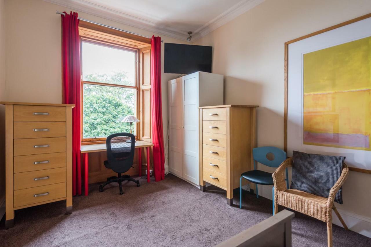 Appartement 3 Bed Overlooking Meadows Park EDI